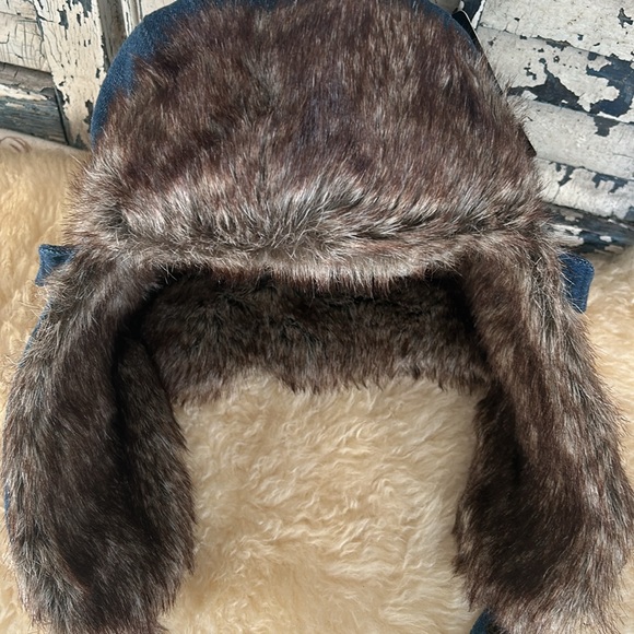 True Religion Trapper Hat Dark Blue Denim Faux Fur Horseshoe Pockets NWT - Picture 3 of 8